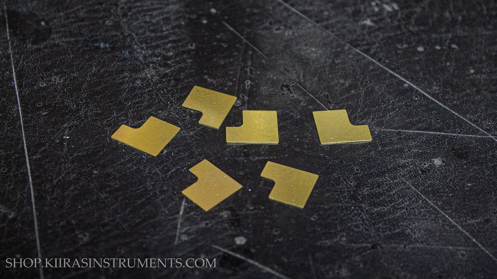 Floyd Rose Locking Nut Shim brass 0.2mm / 0.4mm Kiiras